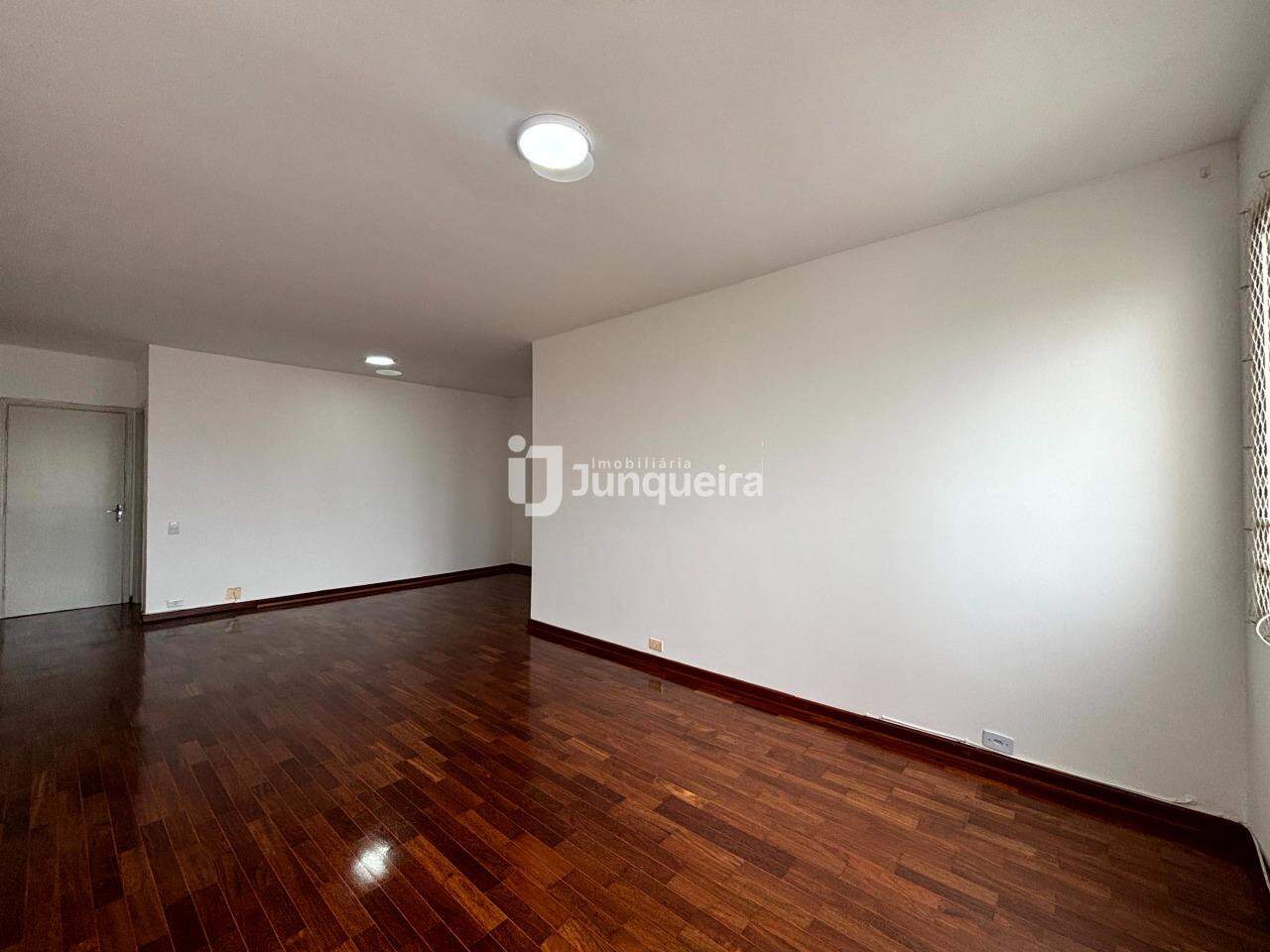 Apartamento à venda no Jamaica, 3 quartos, sendo 1 suíte, 2 vagas, no bairro São Judas em Piracicaba - SP