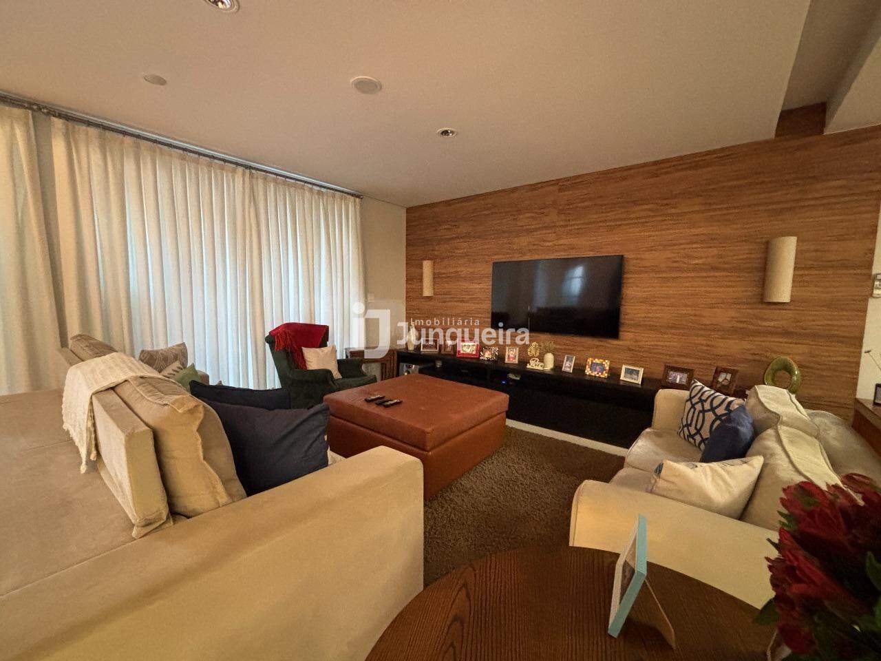 Casa em Condomínio à venda no Terras de Piracicaba III , 4 quartos, sendo 2 suítes, 6 vagas, no bairro Terras de Piracicaba III em Piracicaba - SP