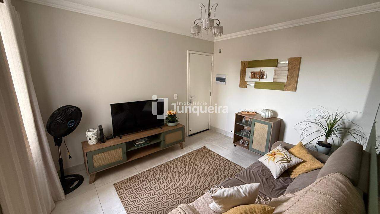 Apartamento para alugar no Villaggio Di Toscana II, 2 quartos, 1 vaga, no bairro Glebas Califórnia em Piracicaba - SP