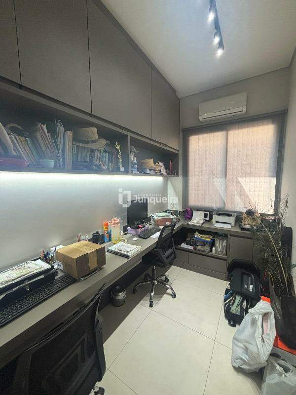 Casa em Condomínio à venda no Reserva do Engenho , 3 quartos, sendo 3 suítes, 4 vagas, no bairro Reserva do Engenho em Piracicaba - SP