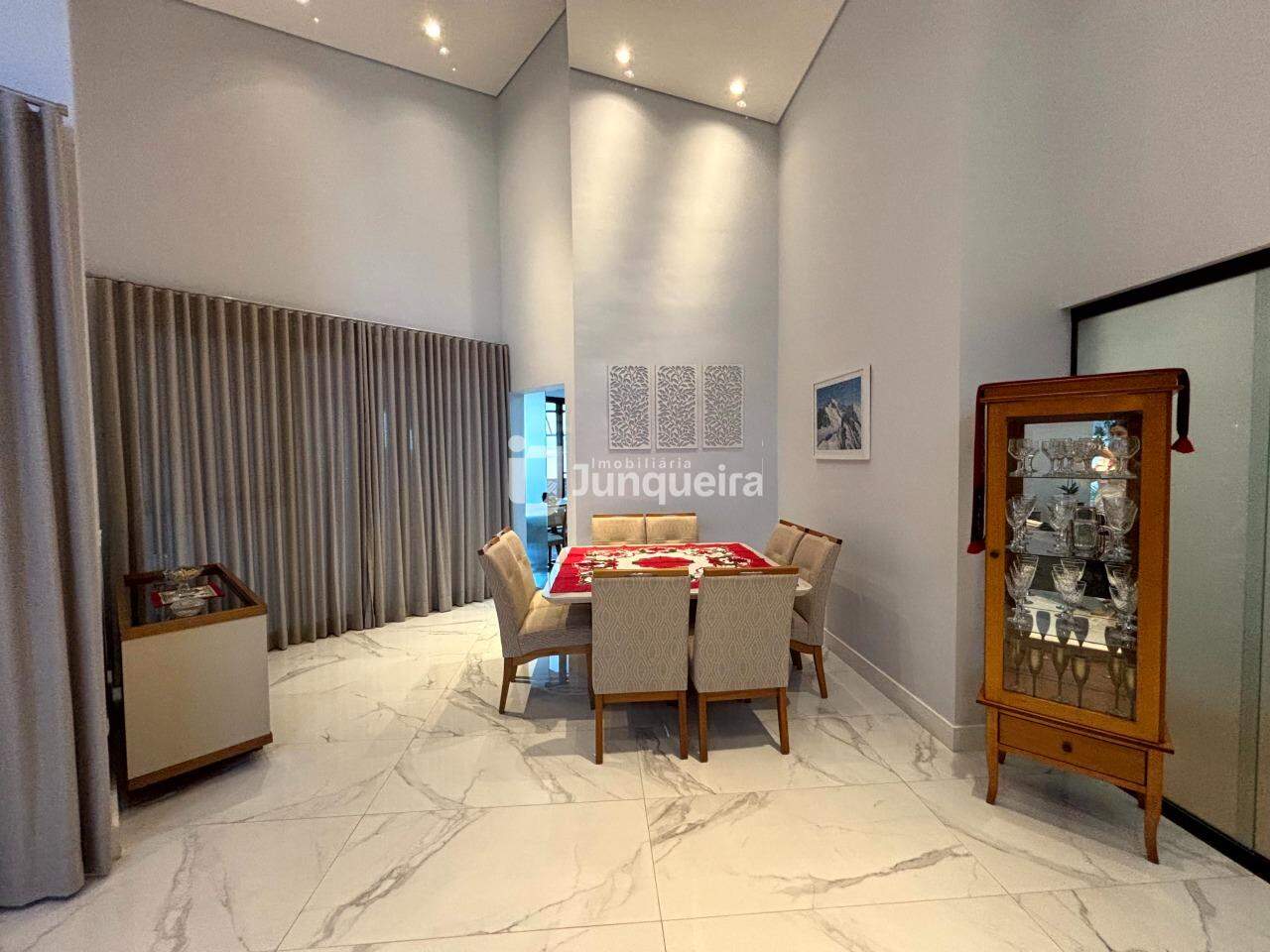 Casa em Condomínio à venda no Morada do Engenho, 3 quartos, sendo 3 suítes, 4 vagas, no bairro Morada do Engenho  em Piracicaba - SP