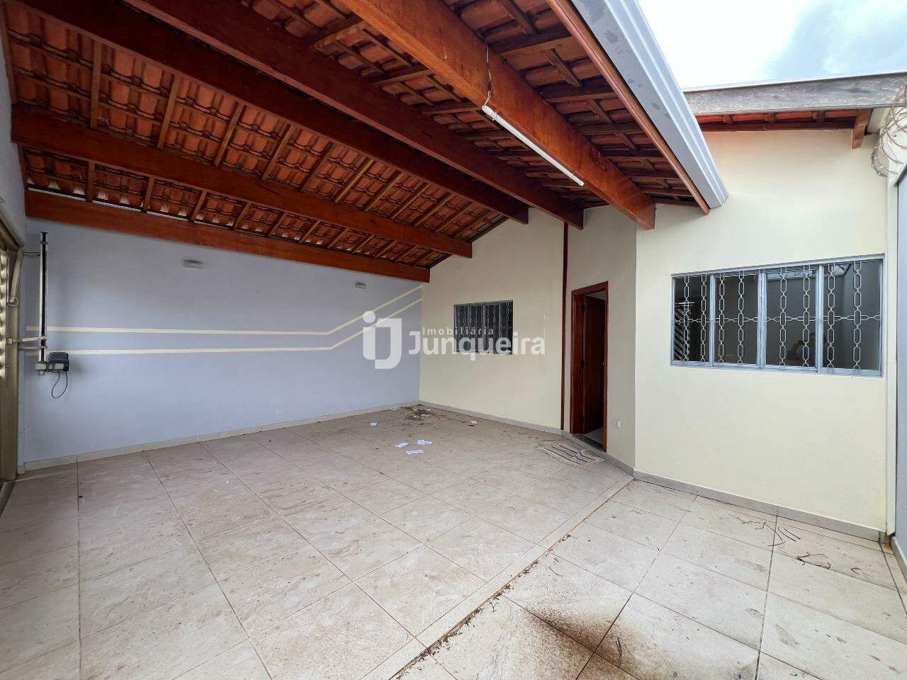 Casa para alugar, 2 quartos, 2 vagas, no bairro Parque Residencial Piracicaba  Balbo em Piracicaba - SP