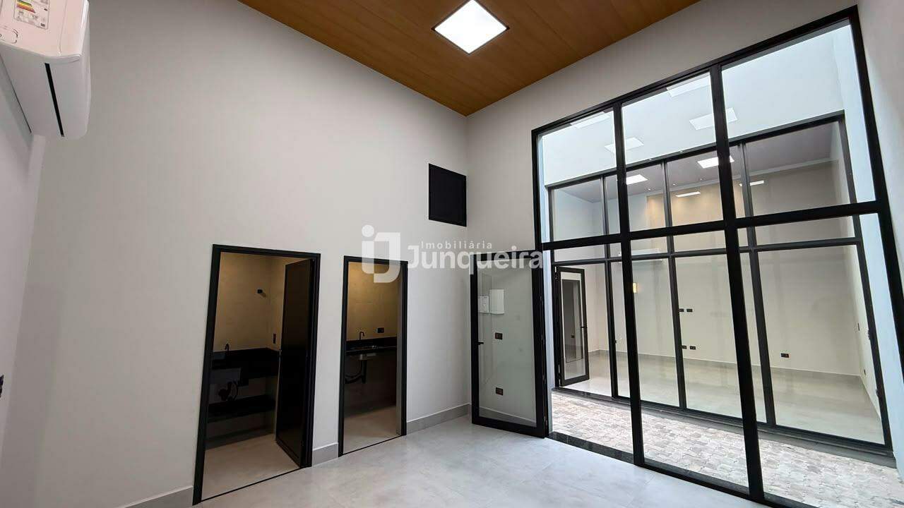 Sala Comercial para alugar, no bairro Santa Terezinha em Piracicaba - SP