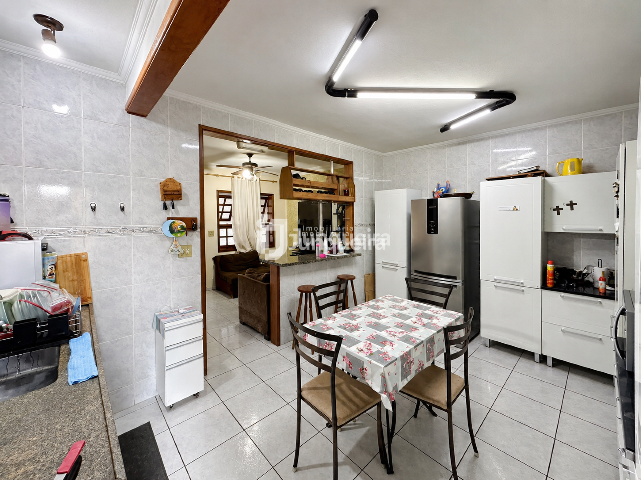 Casa à venda, 4 quartos, sendo 1 suíte, 2 vagas, no bairro Piracicamirim em Piracicaba - SP