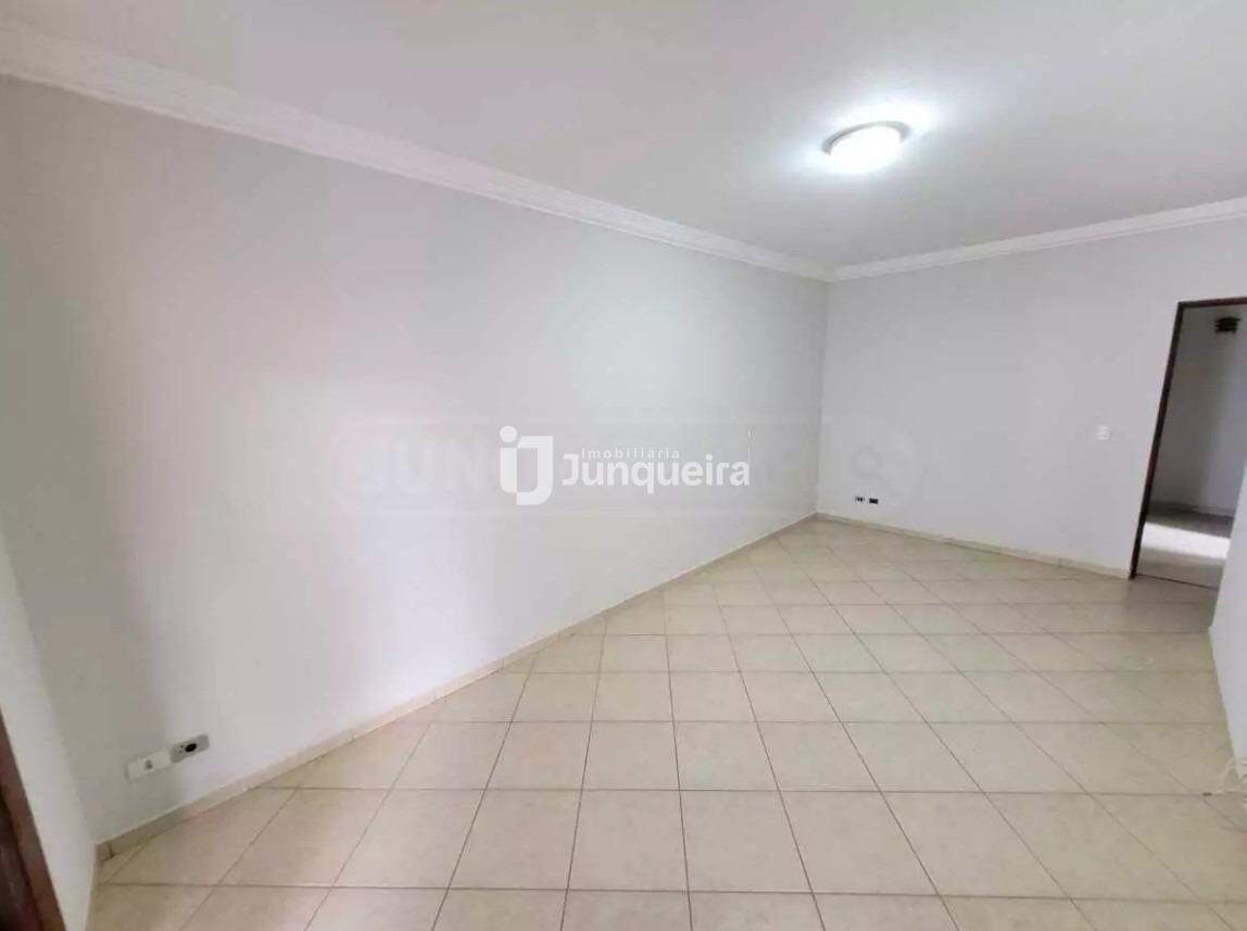 Casa à venda, 3 quartos, sendo 1 suíte, 2 vagas, no bairro Novo Horizonte em Piracicaba - SP