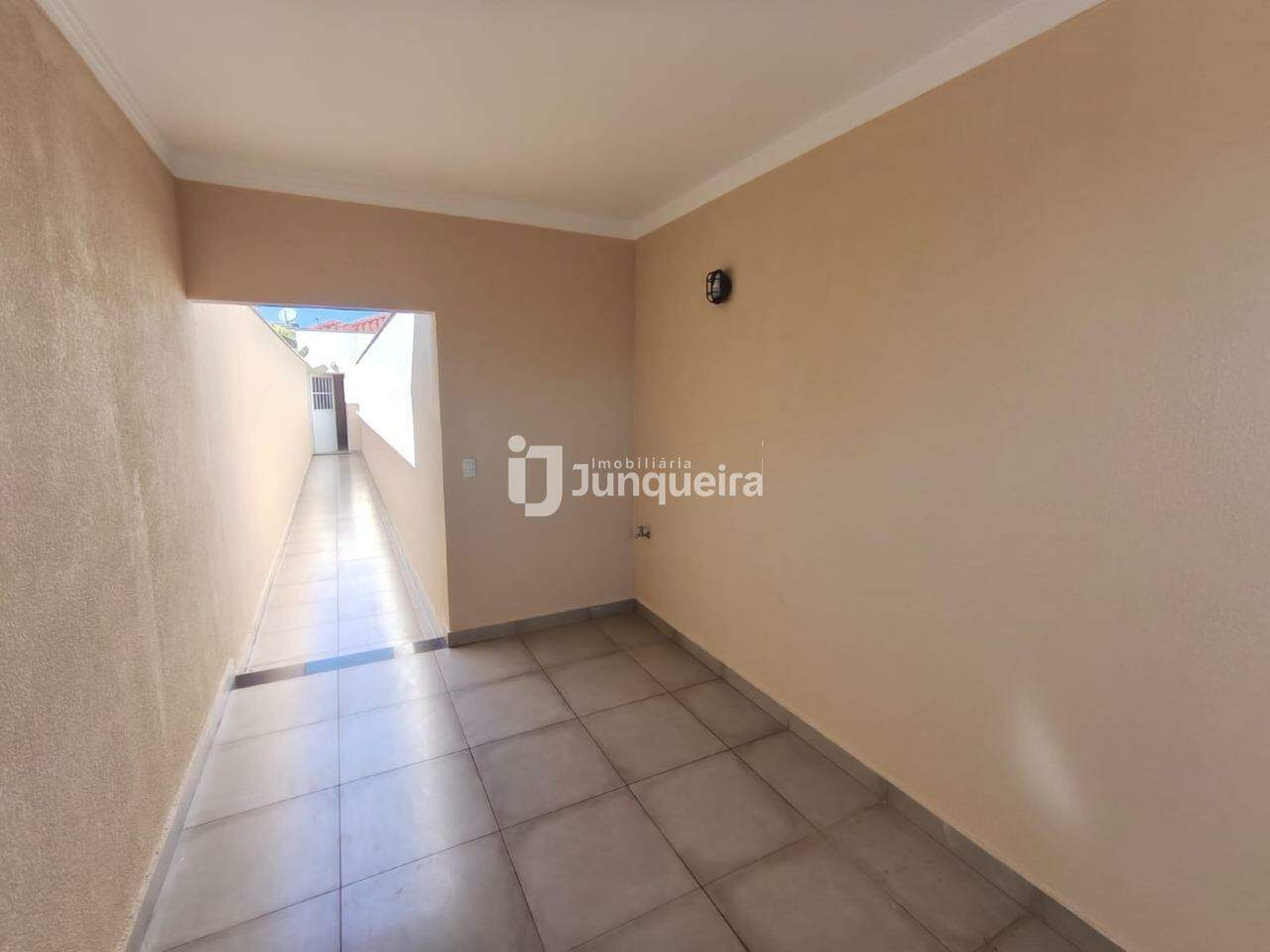 Casa para alugar, 1 quarto, 1 vaga, no bairro Parque Residencial Piracicaba  Balbo em Piracicaba - SP