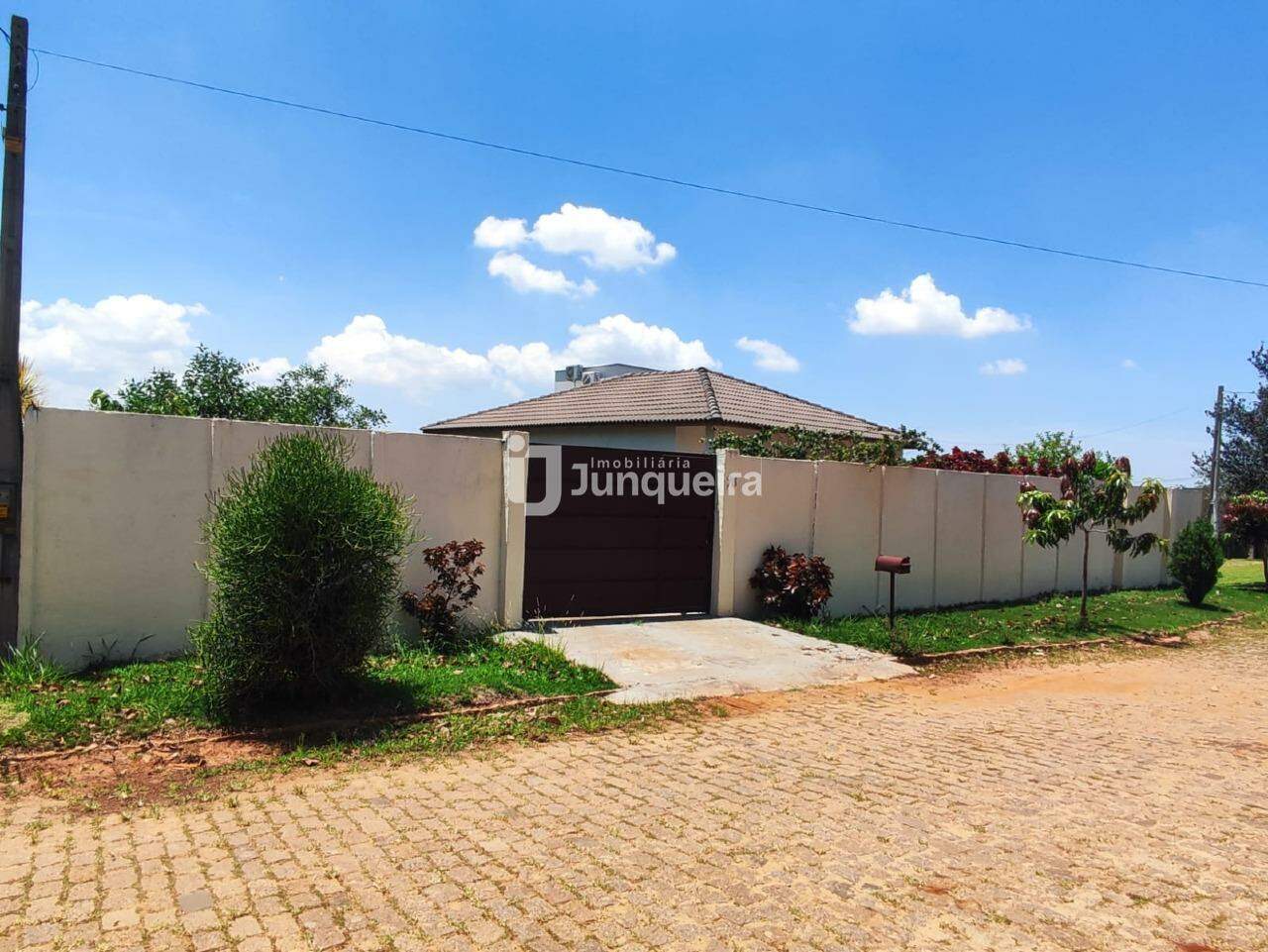 Casa em Condomínio à venda no Chácara União, 2 quartos, sendo 1 suíte, 3 vagas, no bairro Chácara União em Rio das Pedras - SP