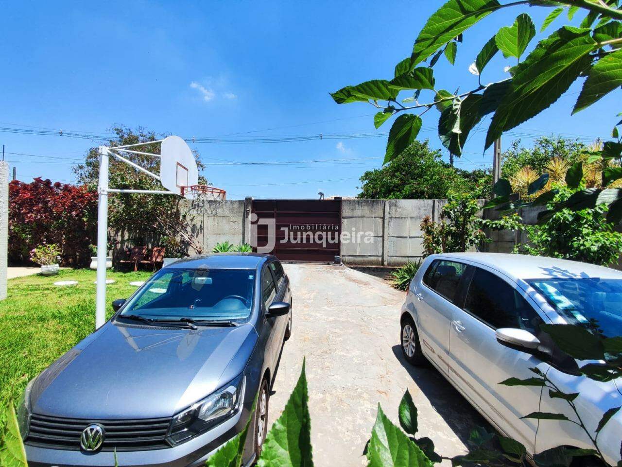 Casa em Condomínio à venda no Chácara União, 2 quartos, sendo 1 suíte, 3 vagas, no bairro Chácara União em Rio das Pedras - SP