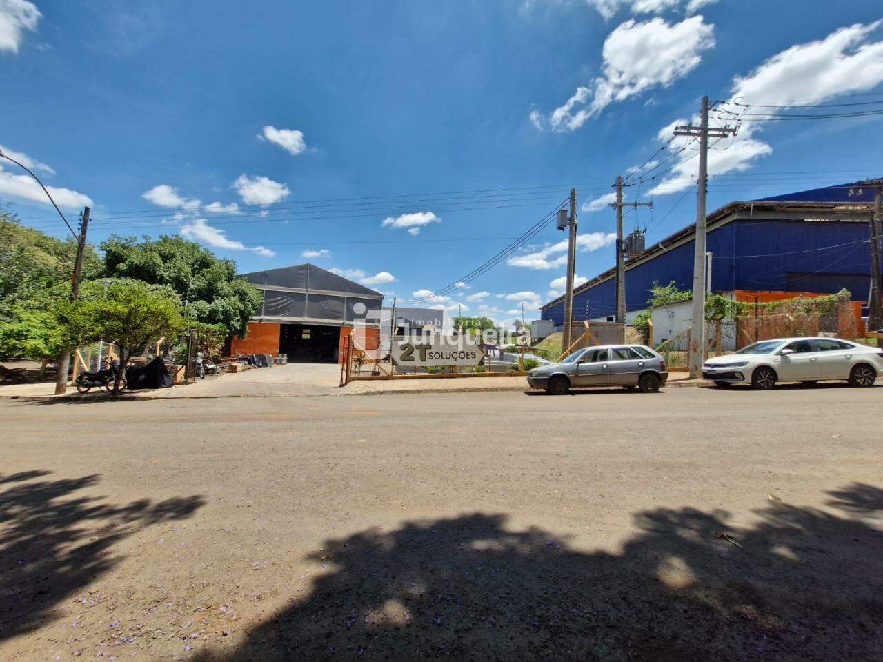 Galpão à venda, no bairro Unileste em Piracicaba - SP