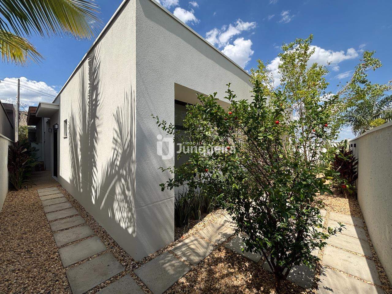 Casa em Condomínio à venda no Damha I, 3 quartos, sendo 3 suítes, 4 vagas, no bairro Damha I em Piracicaba - SP