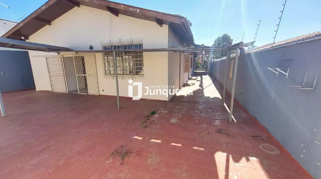 Casa Comercial à venda, 4 quartos, sendo 1 suíte, 4 vagas, no bairro Centro em Piracicaba - SP