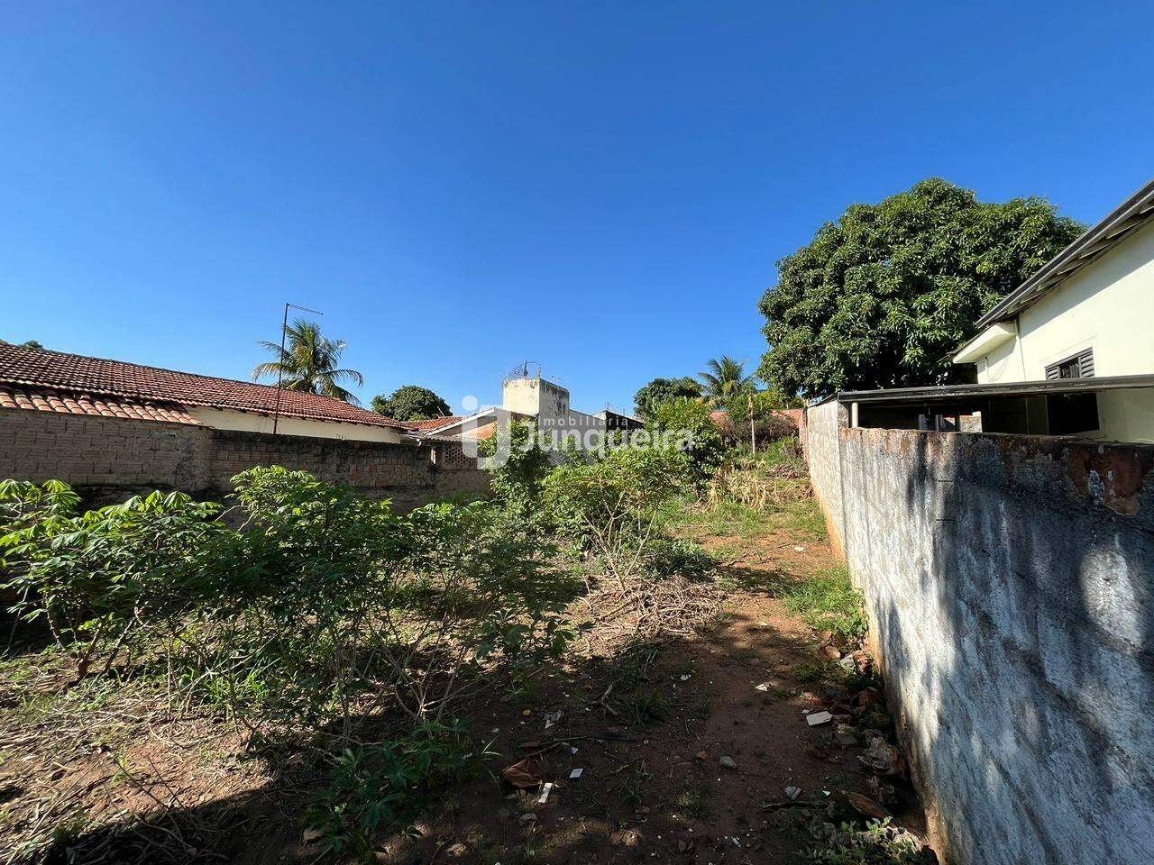 Terreno à venda, no bairro Vila Rezende em Piracicaba - SP