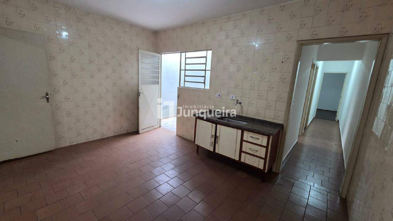 Casa à venda, 2 quartos, 2 vagas, no bairro Piracicamirim em Piracicaba - SP