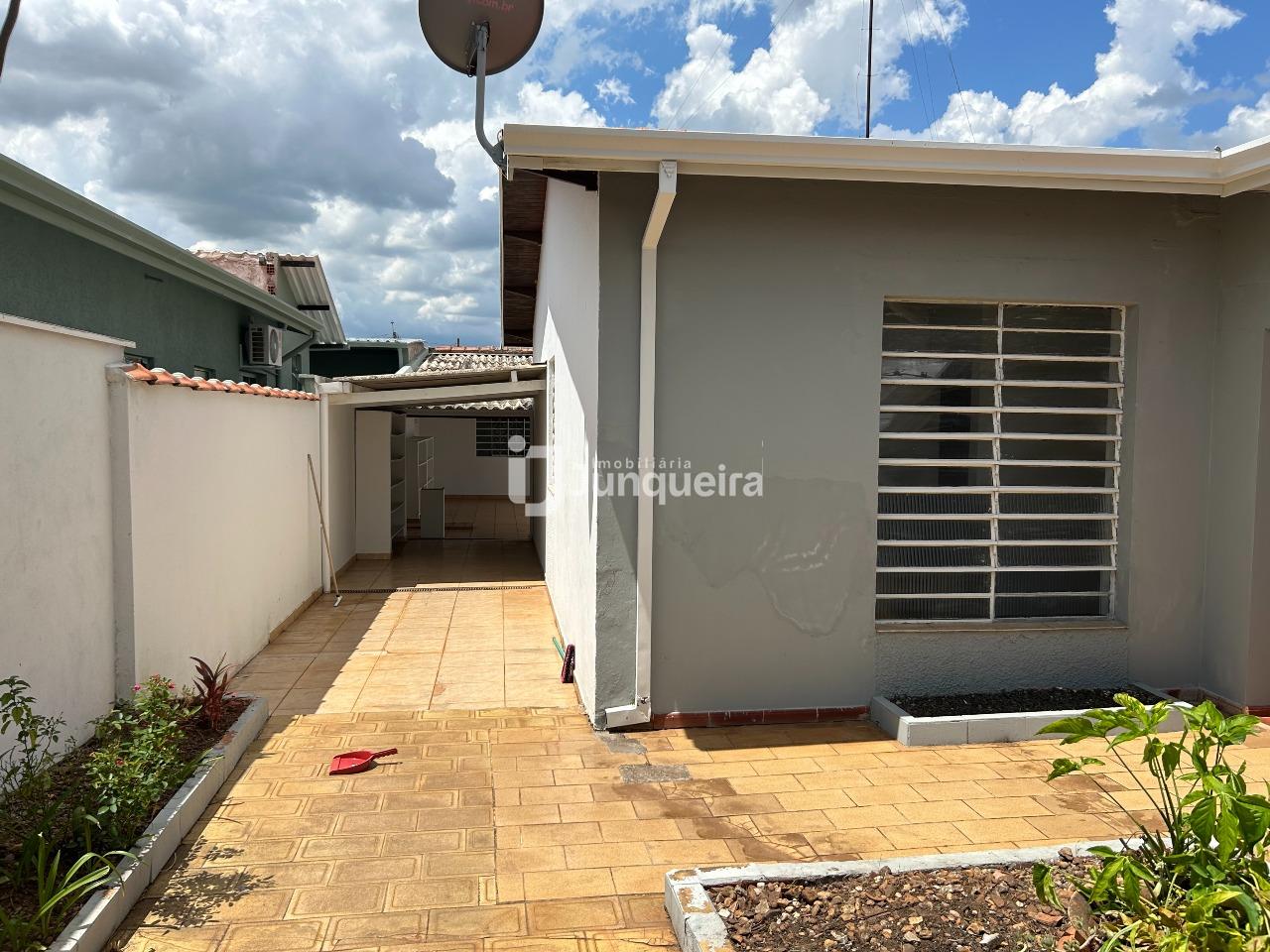 Casa à venda, 3 quartos, 1 vaga, no bairro Jardim Monumento em Piracicaba - SP