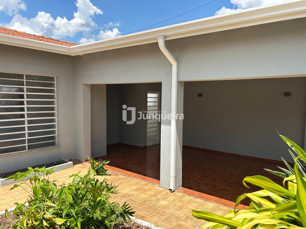 Casa à venda, 3 quartos, 1 vaga, no bairro Jardim Monumento em Piracicaba - SP