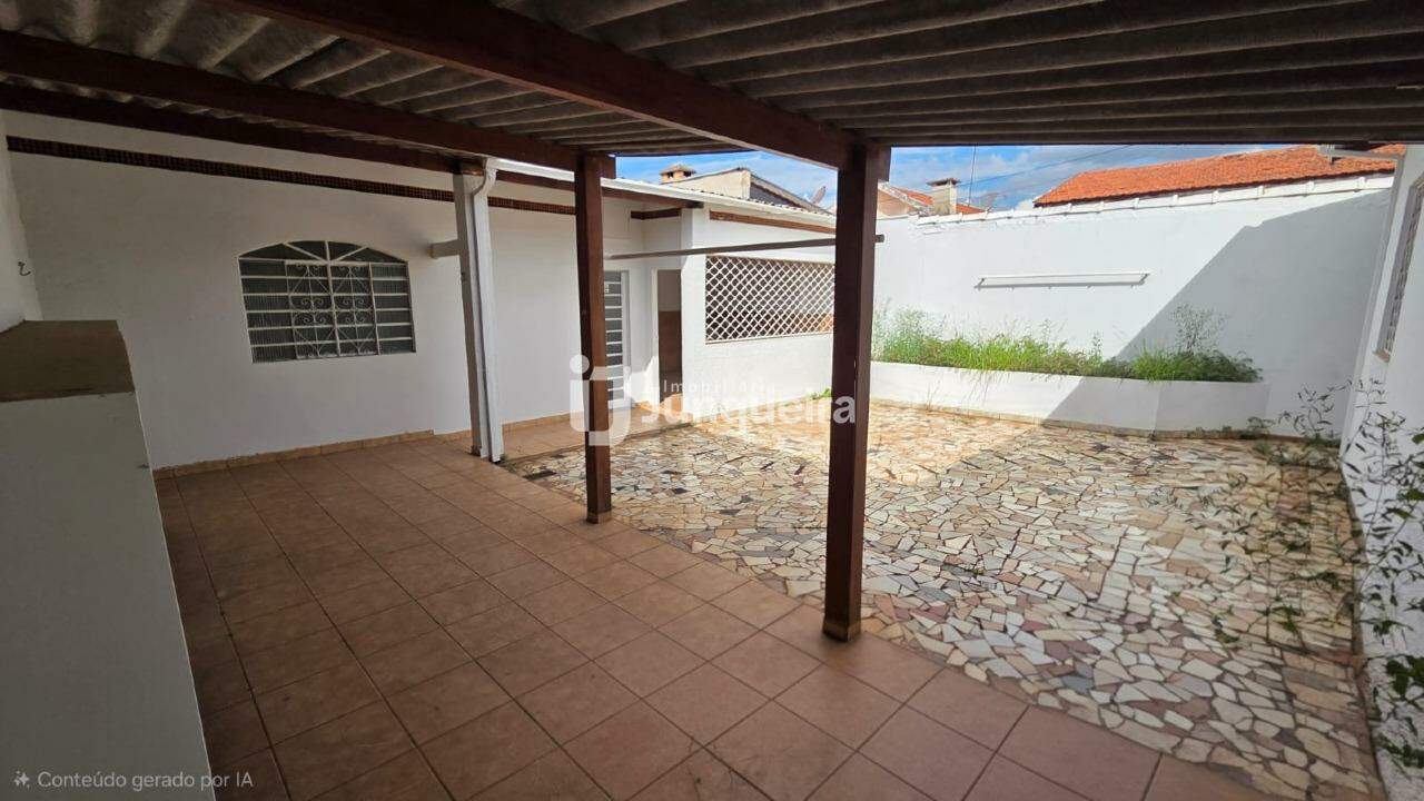 Casa à venda, 3 quartos, 1 vaga, no bairro Jardim Monumento em Piracicaba - SP