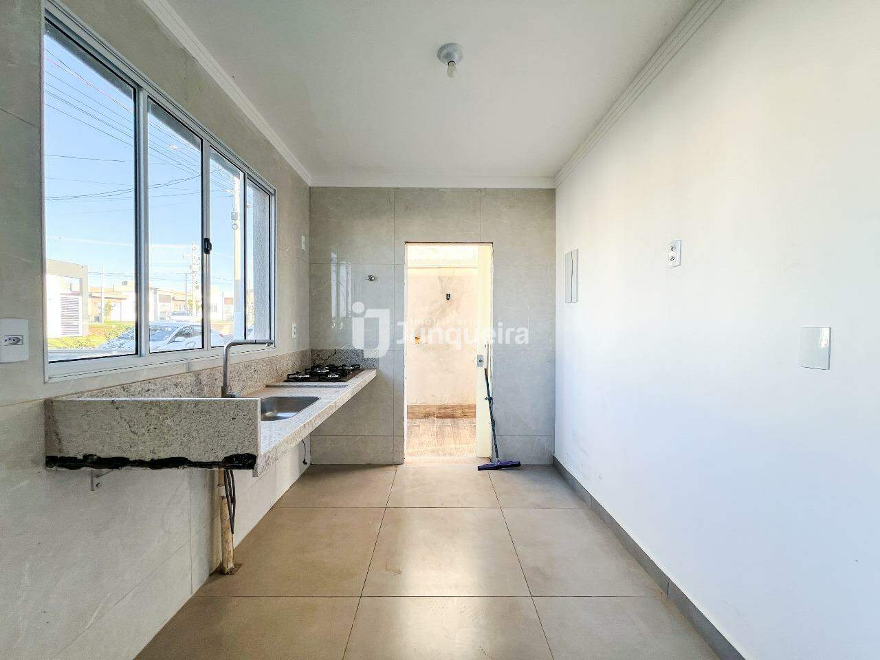 Casa em Condomínio à venda no Reserva Taquaral I, 2 quartos, sendo 2 suítes, 2 vagas, no bairro Parque Taquaral em Piracicaba - SP