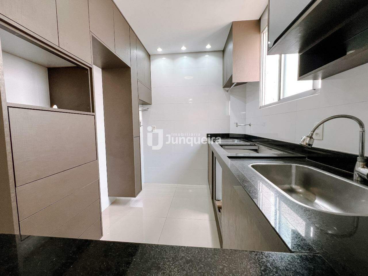 Apartamento à venda no Clube Parque Paradiso, 2 quartos, 2 vagas, no bairro Santa Terezinha em Piracicaba - SP