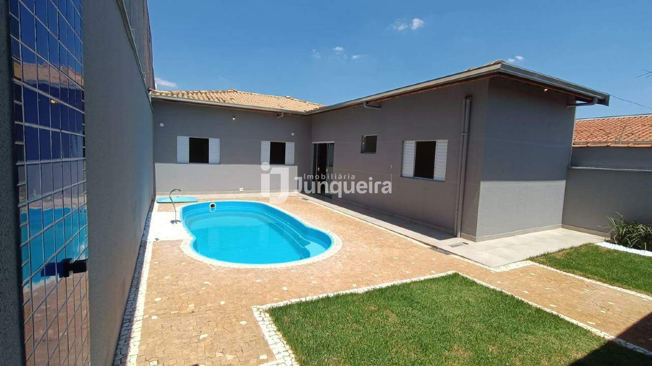 Casa à venda, 3 quartos, sendo 1 suíte, 2 vagas, no bairro Parque São Matheus em Piracicaba - SP