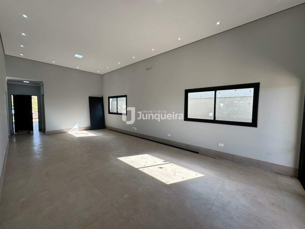 Casa em Condomínio à venda no Belmonte, 3 quartos, sendo 1 suíte, 4 vagas, no bairro Belmonte em Piracicaba - SP