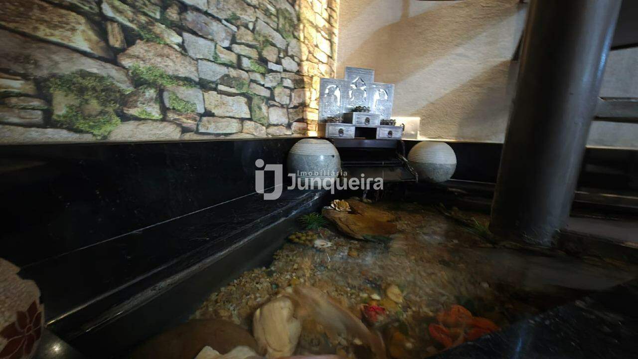 Casa à venda, 3 quartos, sendo 2 suítes, 4 vagas, no bairro Nova Piracicaba em Piracicaba - SP