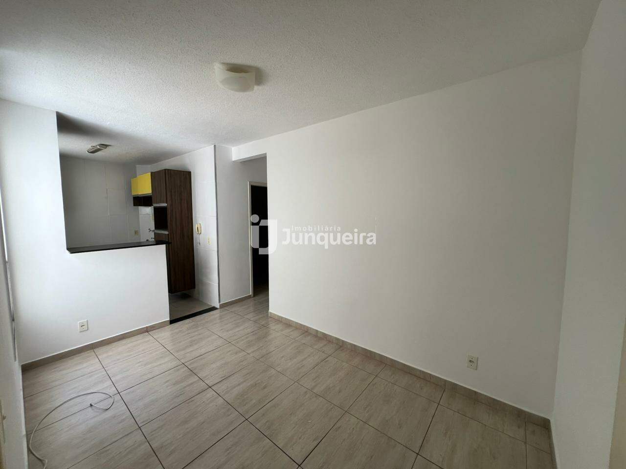 Apartamento para alugar, 2 quartos, 1 vaga, no bairro Santa Terezinha em Piracicaba - SP