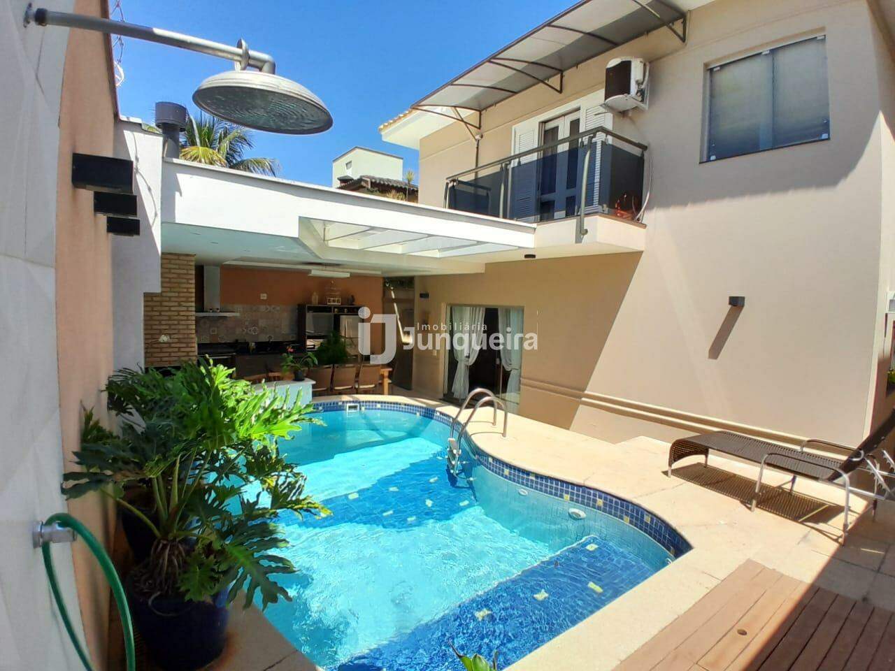 Casa à venda, 4 quartos, sendo 4 suítes, 4 vagas, no bairro Vila Prudente em Piracicaba - SP