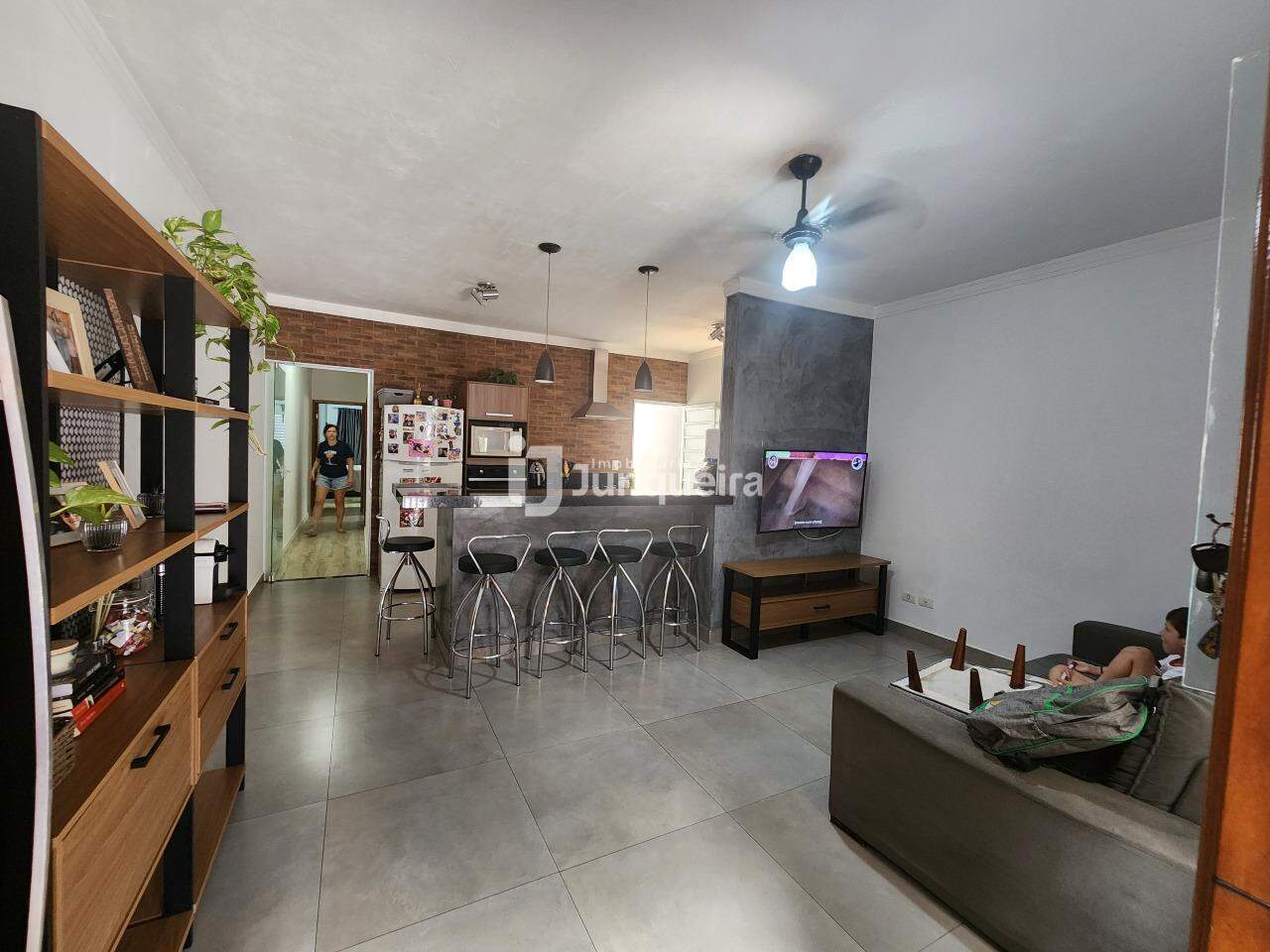 Casa à venda, 2 quartos, sendo 1 suíte, 2 vagas, no bairro Paulicéia em Piracicaba - SP