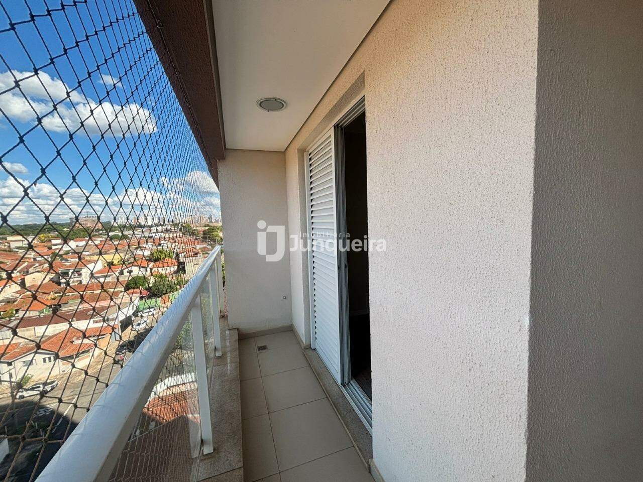 Apartamento à venda no Saint Louis, 3 quartos, sendo 1 suíte, 2 vagas, no bairro Vila Rezende em Piracicaba - SP