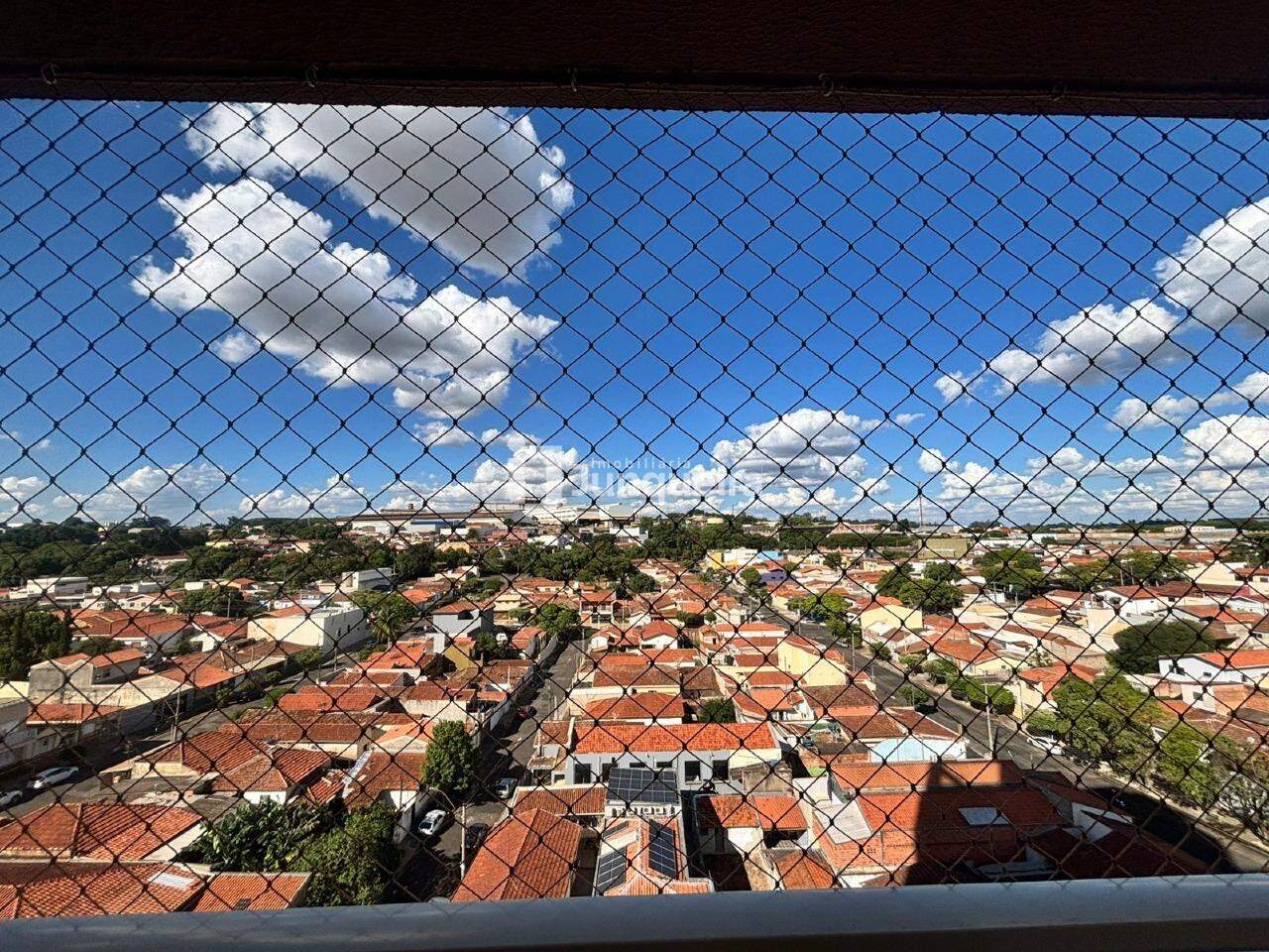 Apartamento à venda no Saint Louis, 3 quartos, sendo 1 suíte, 2 vagas, no bairro Vila Rezende em Piracicaba - SP