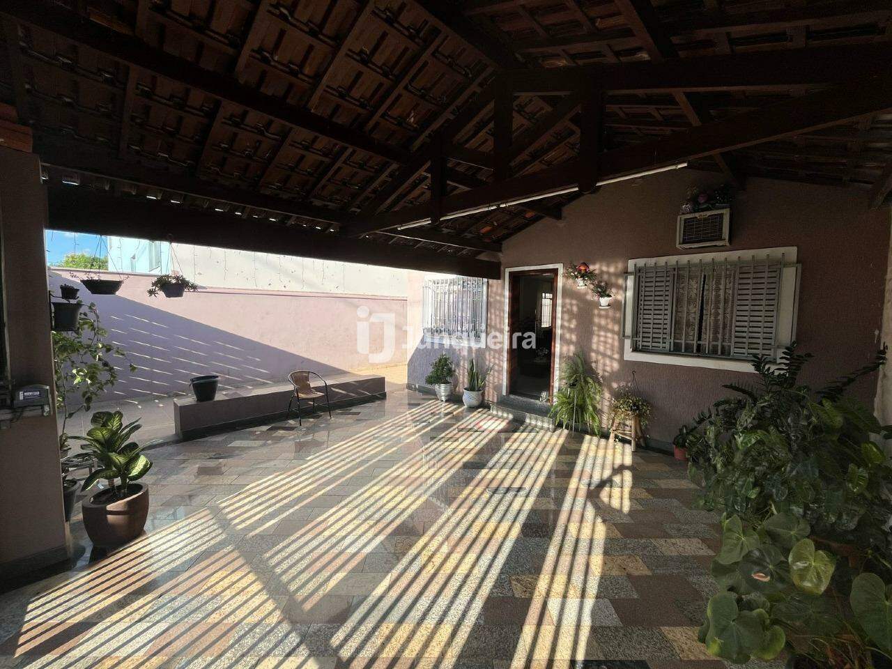 Casa à venda, 2 quartos, sendo 1 suíte, 2 vagas, no bairro Perdizes em Piracicaba - SP