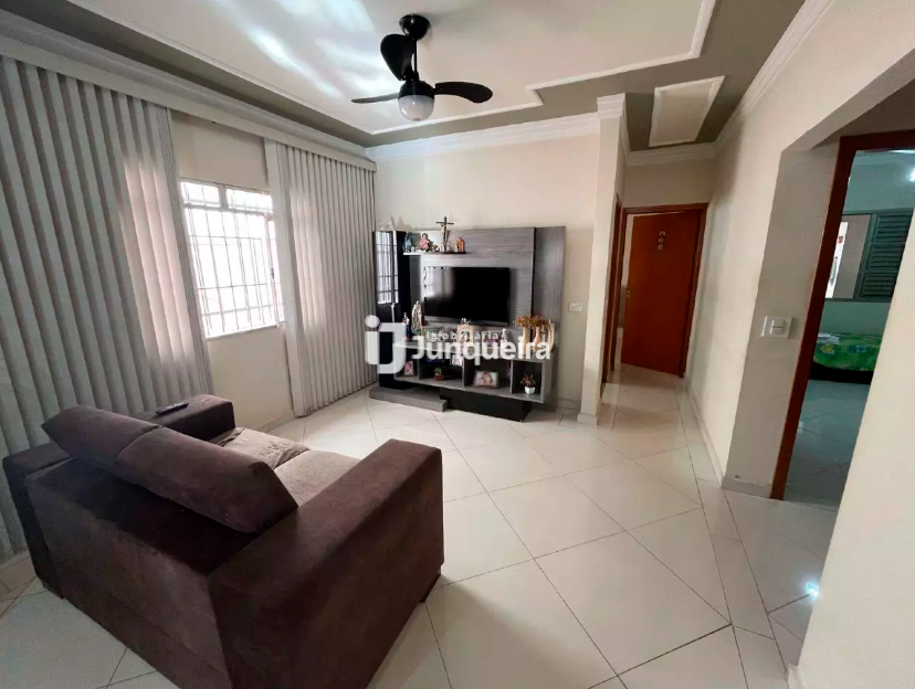 Casa à venda, 2 quartos, sendo 1 suíte, 2 vagas, no bairro Perdizes em Piracicaba - SP