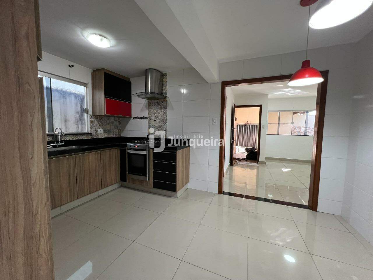 Casa para alugar, 2 quartos, sendo 1 suíte, 1 vaga, no bairro Jardim Primavera em Piracicaba - SP