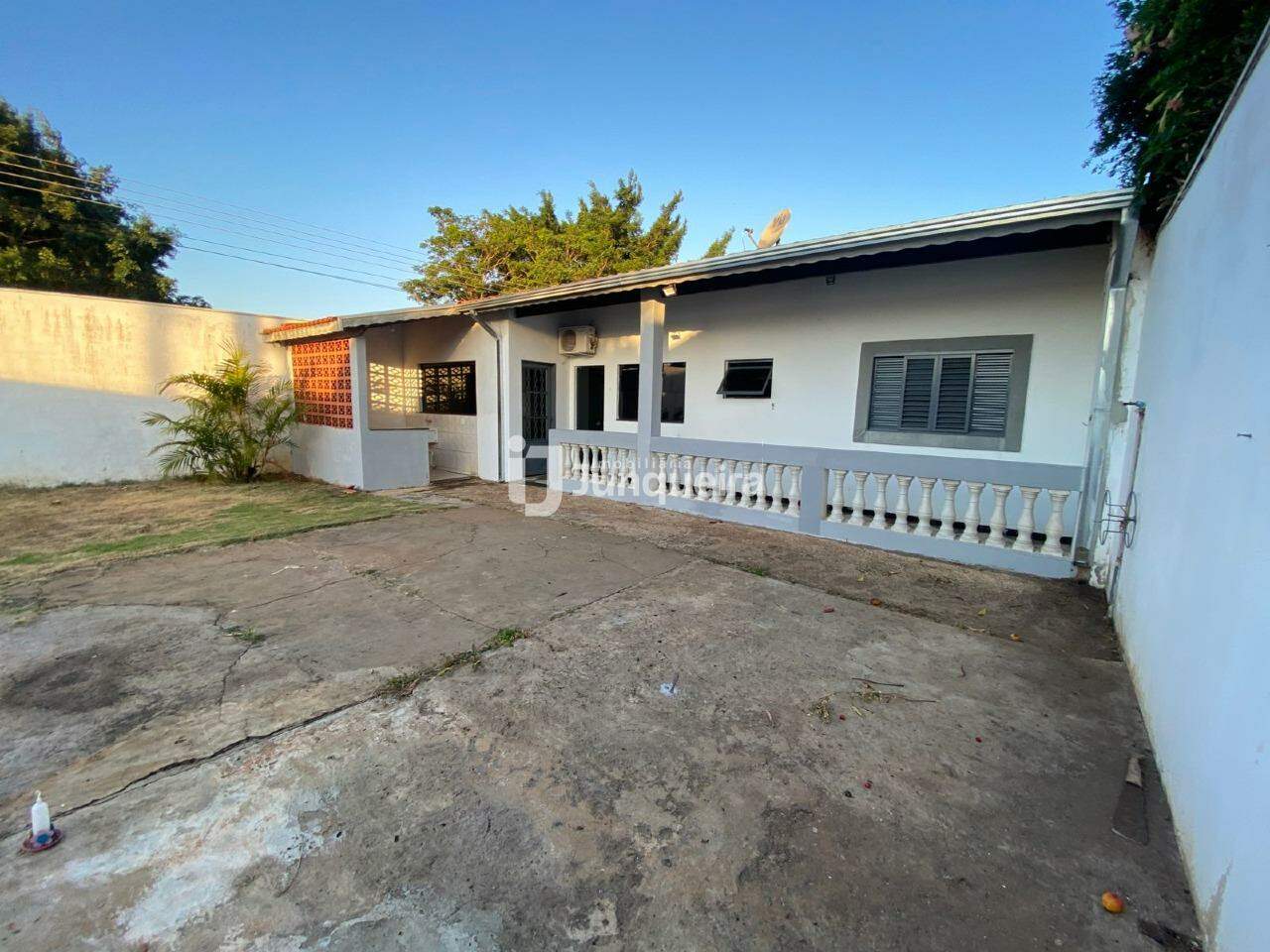 Casa à venda, 1 quarto, 1 vaga, no bairro Residencial Doutor Jorge Coury em Rio das Pedras - SP