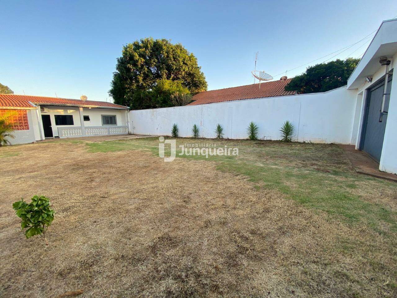 Casa à venda, 1 quarto, 1 vaga, no bairro Residencial Doutor Jorge Coury em Rio das Pedras - SP