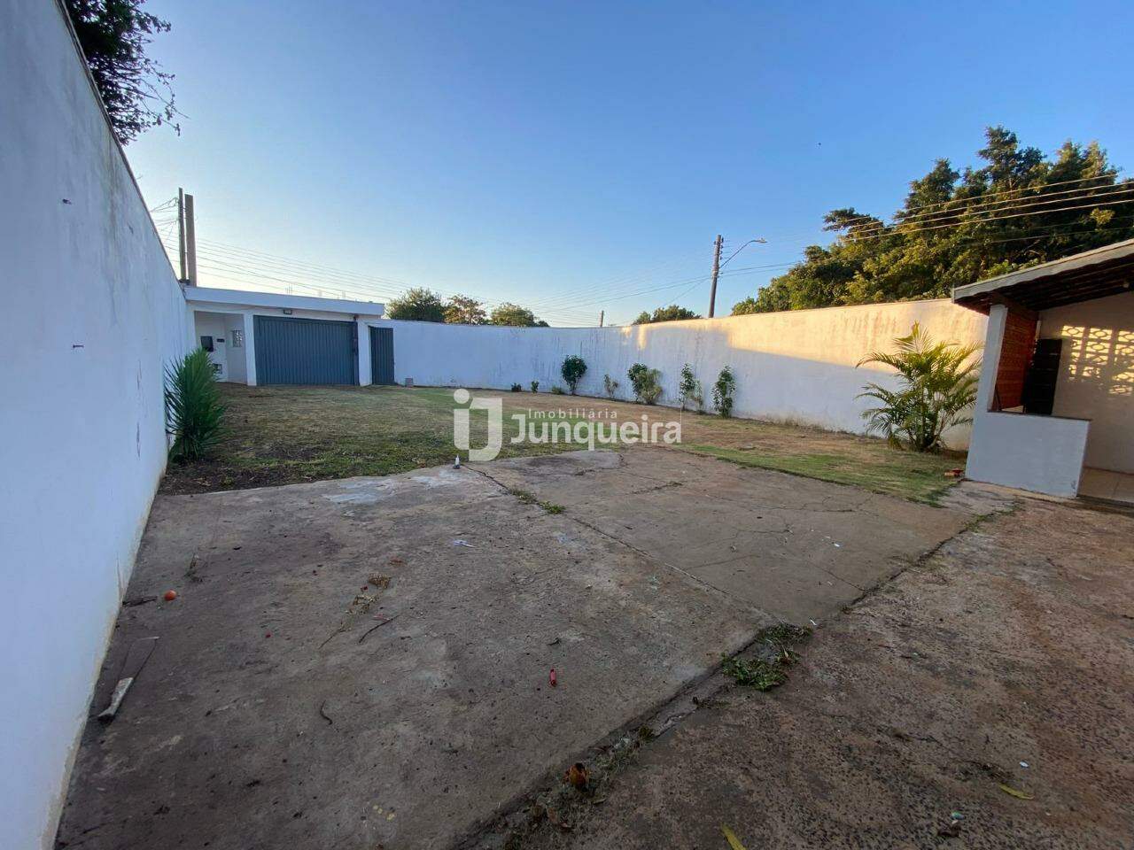 Casa à venda, 1 quarto, 1 vaga, no bairro Residencial Doutor Jorge Coury em Rio das Pedras - SP