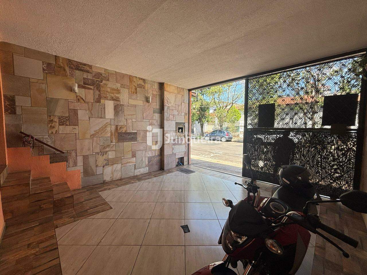 Casa à venda, 4 quartos, 2 vagas, no bairro Vila Rezende em Piracicaba - SP