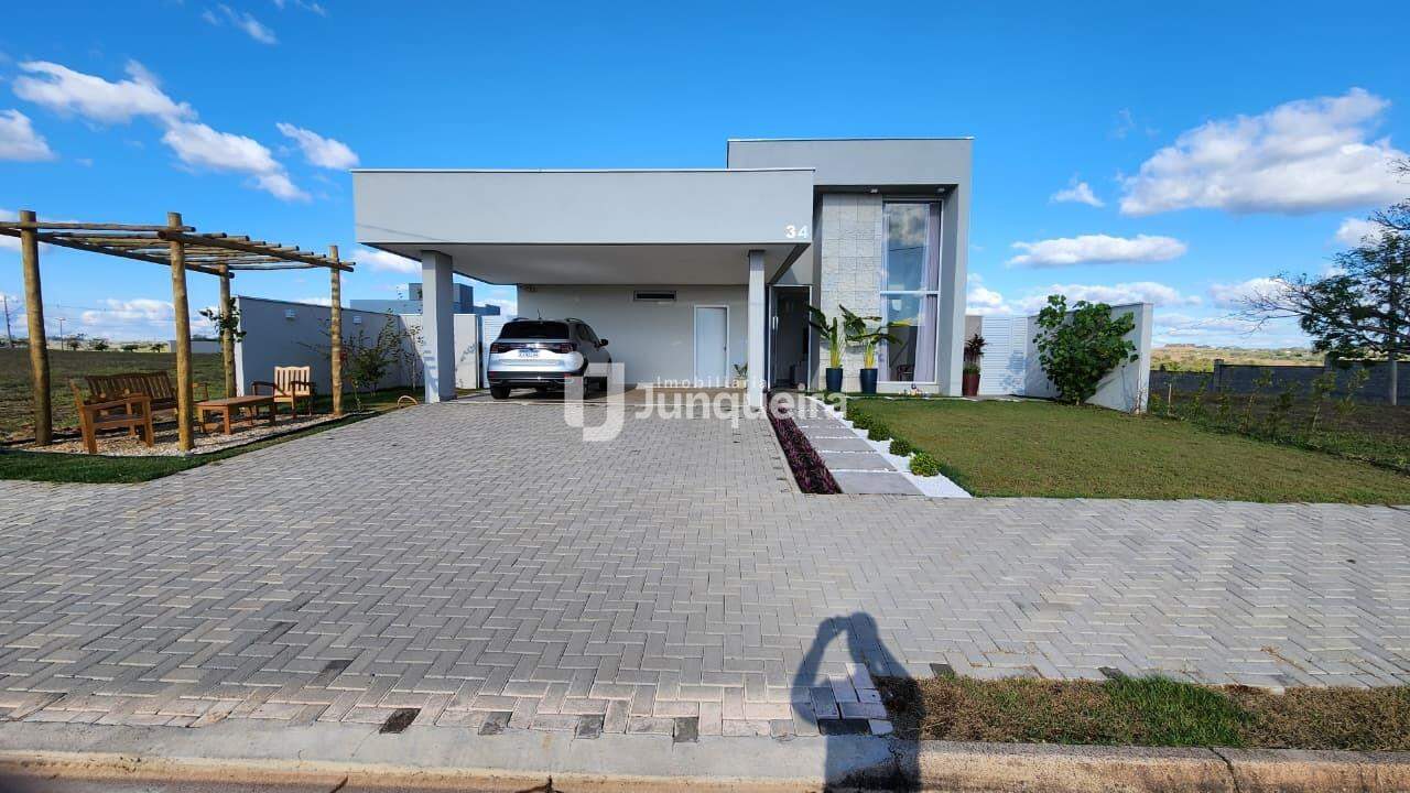 Casa em Condomínio para alugar no Terras de Artemis, 3 quartos, sendo 1 suíte, 4 vagas, no bairro Residencial Terras de Ártemis (Ártemis) em Piracicaba - SP