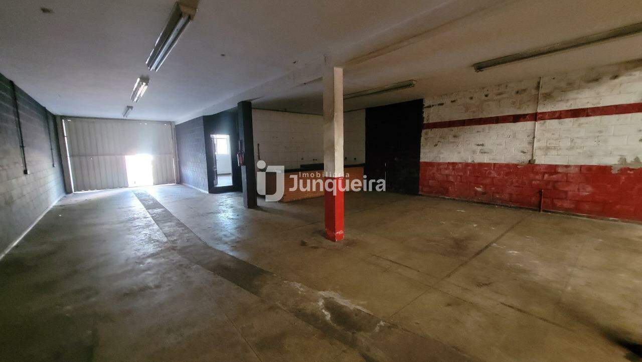 Galpão para alugar, 2 vagas, no bairro Morumbi em Piracicaba - SP