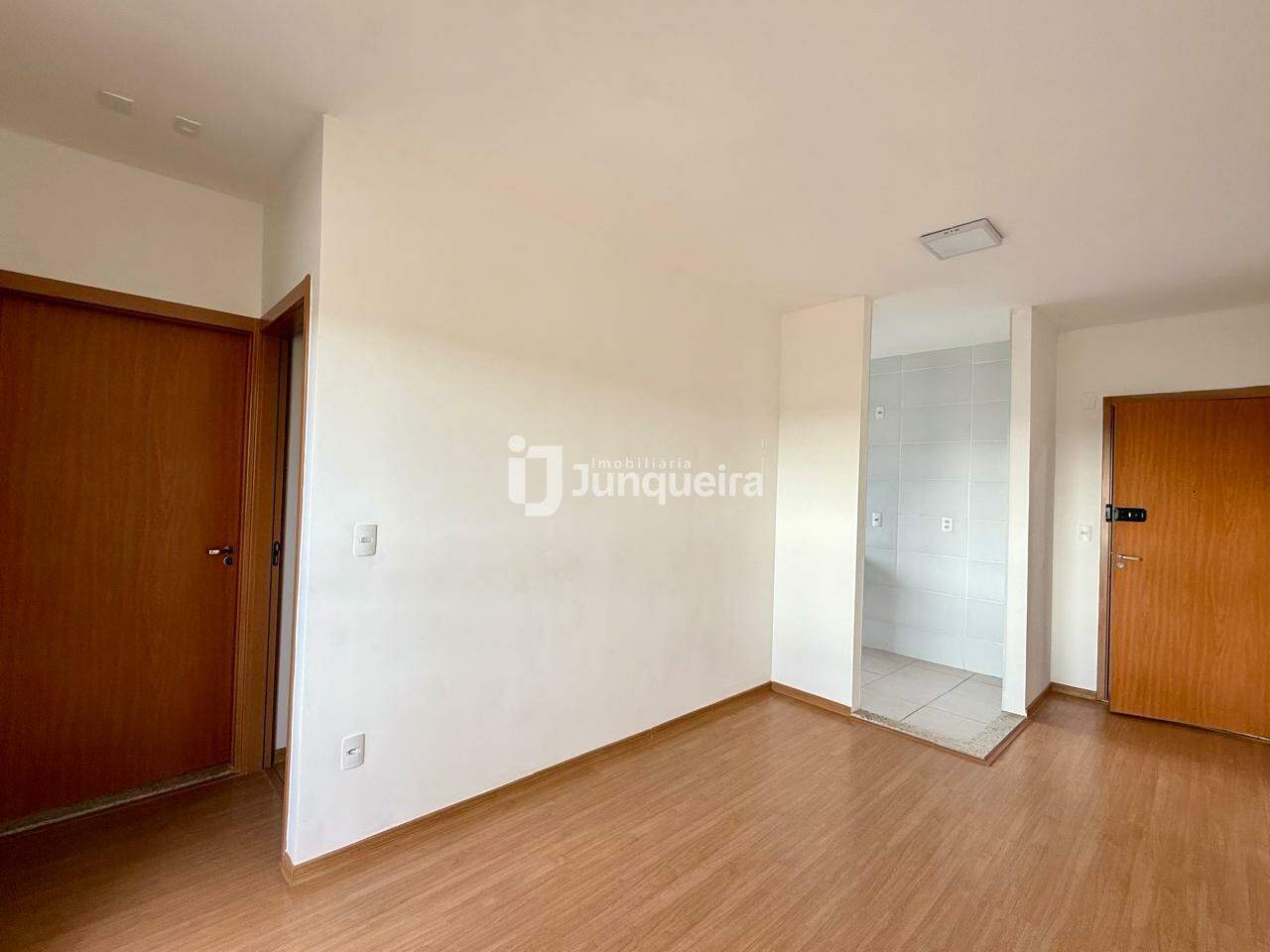 Apartamento à venda no Piazza Turim, 2 quartos, sendo 1 suíte, 1 vaga, no bairro Glebas Califórnia em Piracicaba - SP