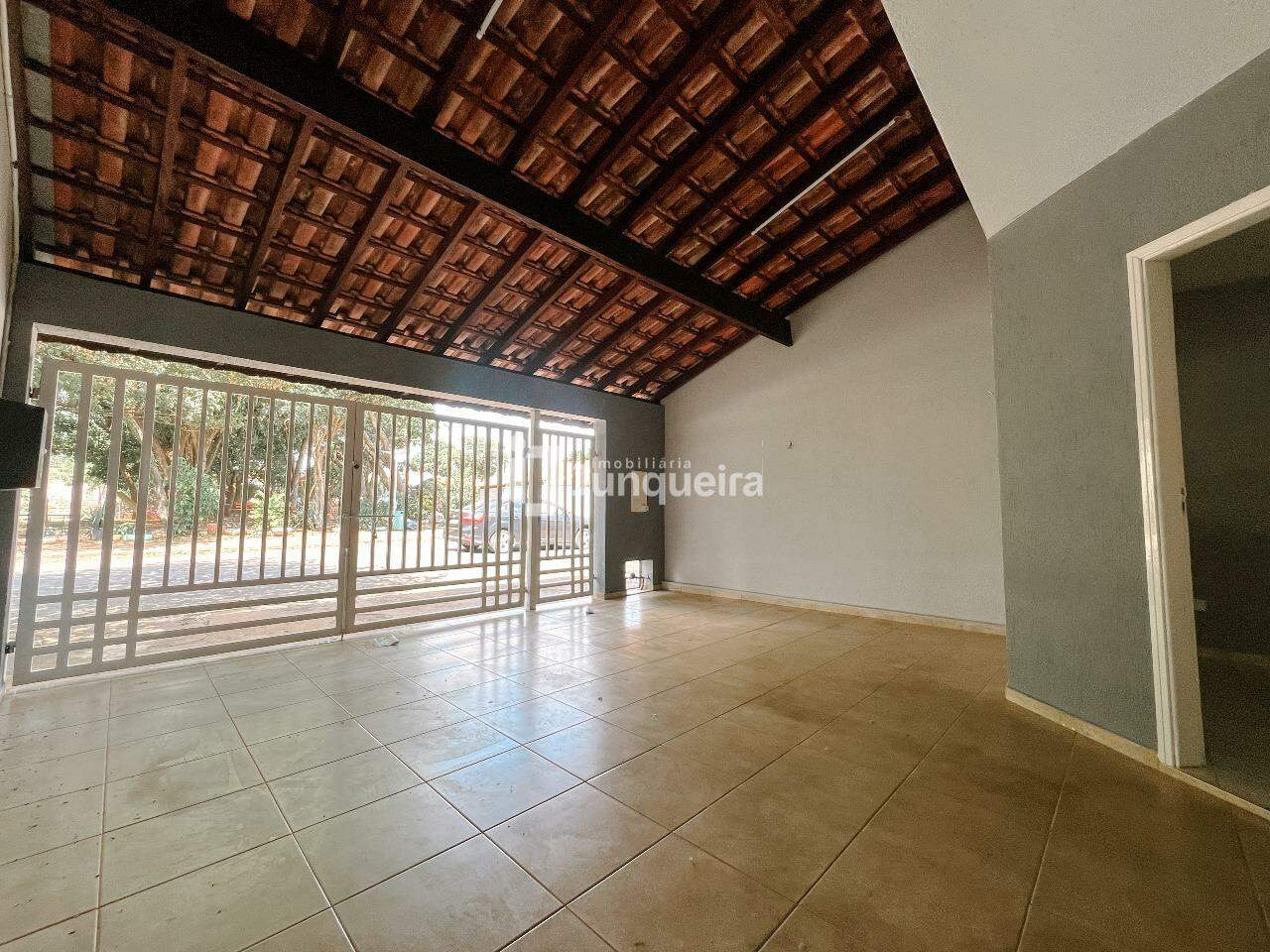 Casa à venda, 3 quartos, 2 vagas, no bairro Jardim Astúrias II em Piracicaba - SP