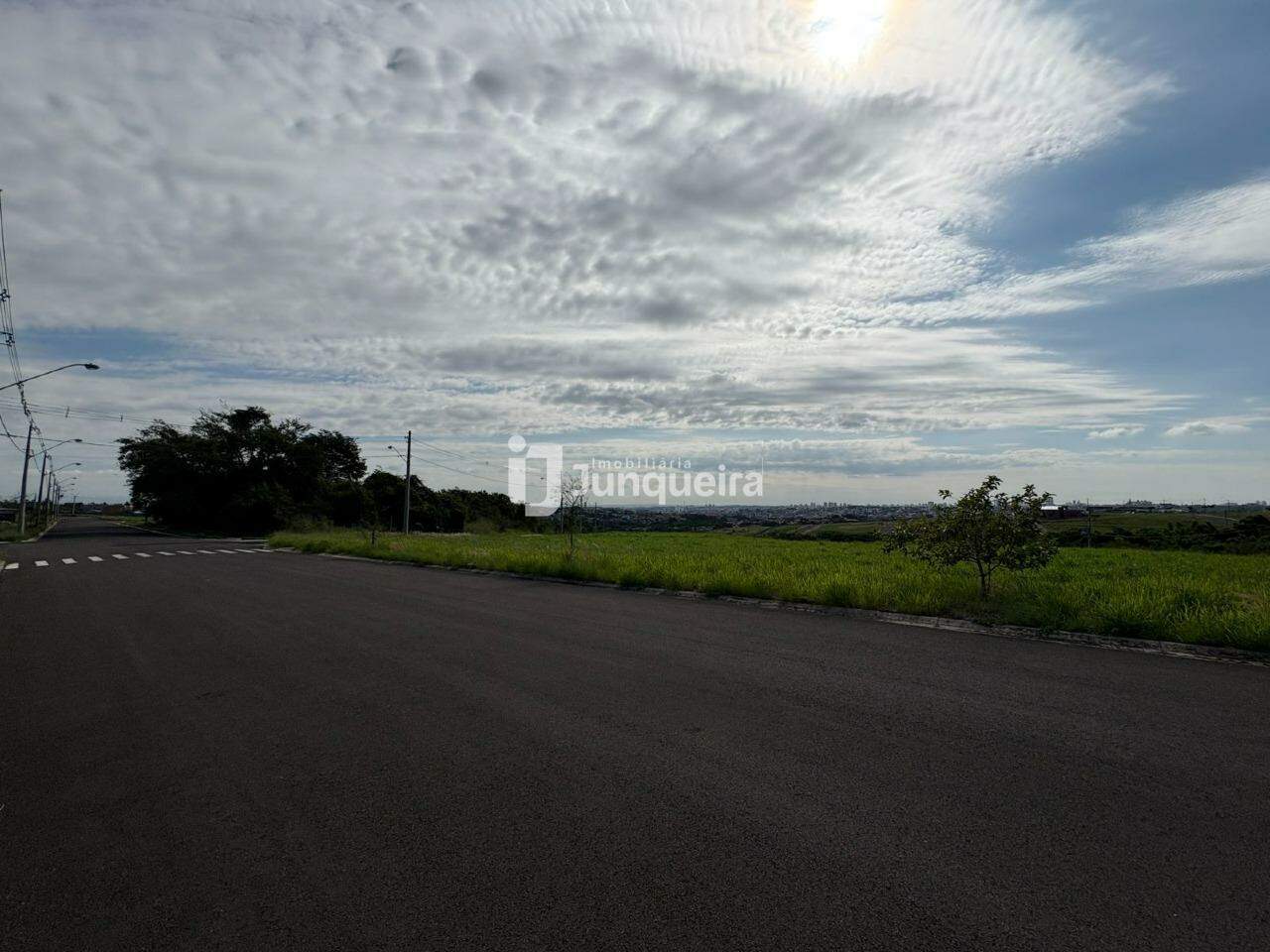 Terreno em Condomínio à venda no Belmonte, no bairro Belmonte em Piracicaba - SP