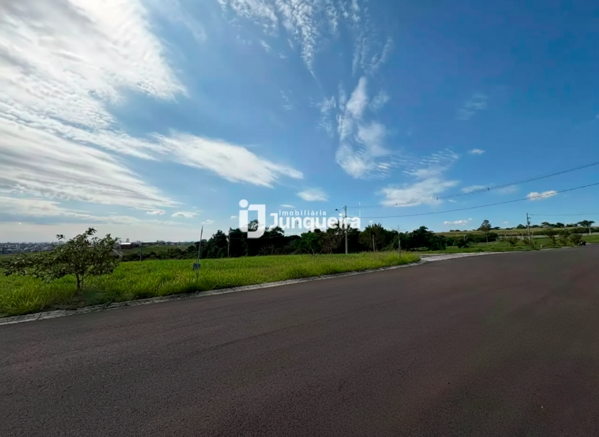 Terreno em Condomínio à venda no Belmonte, no bairro Belmonte em Piracicaba - SP