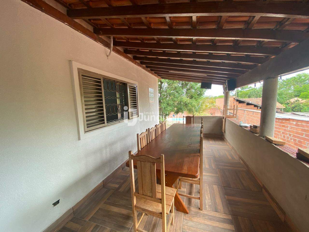 Chácara à venda, 2 quartos, sendo 1 suíte, 4 vagas, no bairro Estância Lago Azul (Ártemis) em Piracicaba - SP