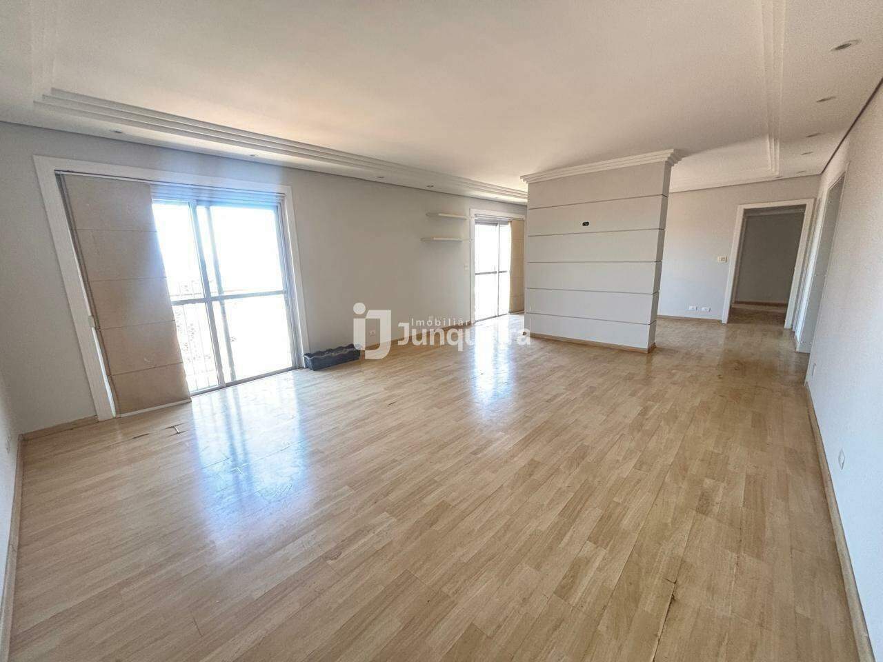 Apartamento à venda no Condomínio Edifício Skorpios, 3 quartos, sendo 1 suíte, 3 vagas, no bairro Cidade Jardim em Piracicaba - SP