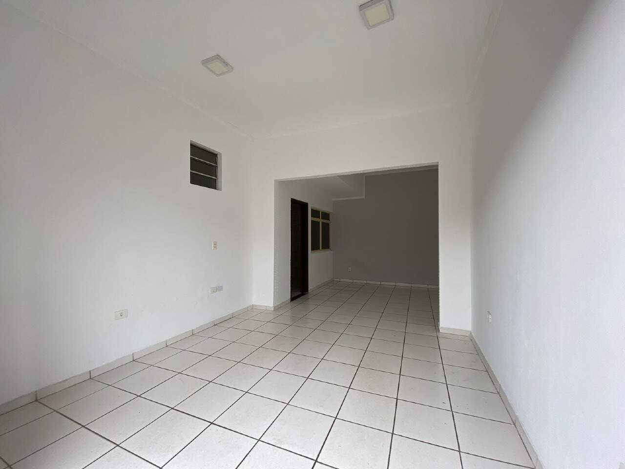 Salão para alugar, no bairro Santa Terezinha em Piracicaba - SP