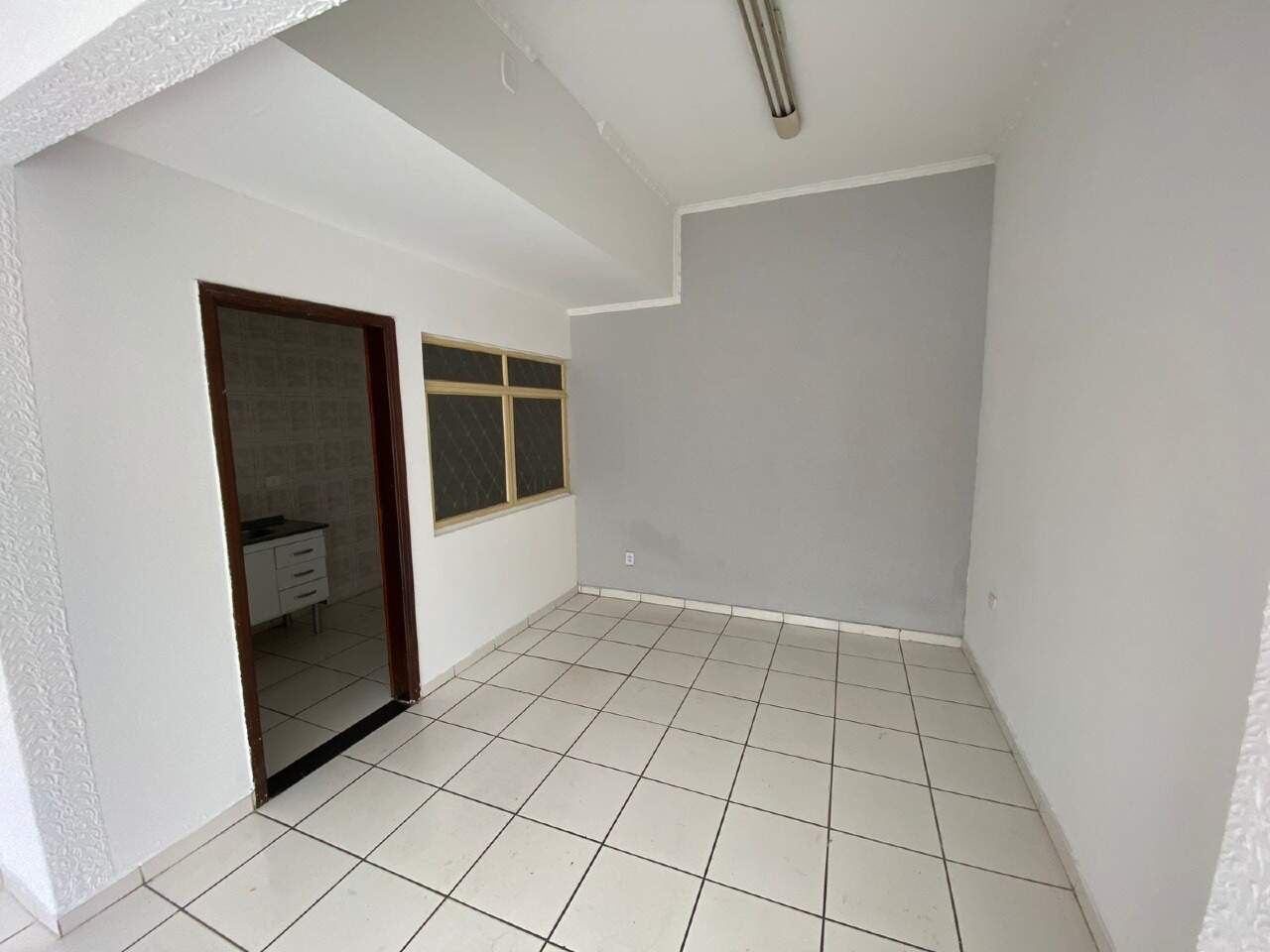 Salão para alugar, no bairro Santa Terezinha em Piracicaba - SP