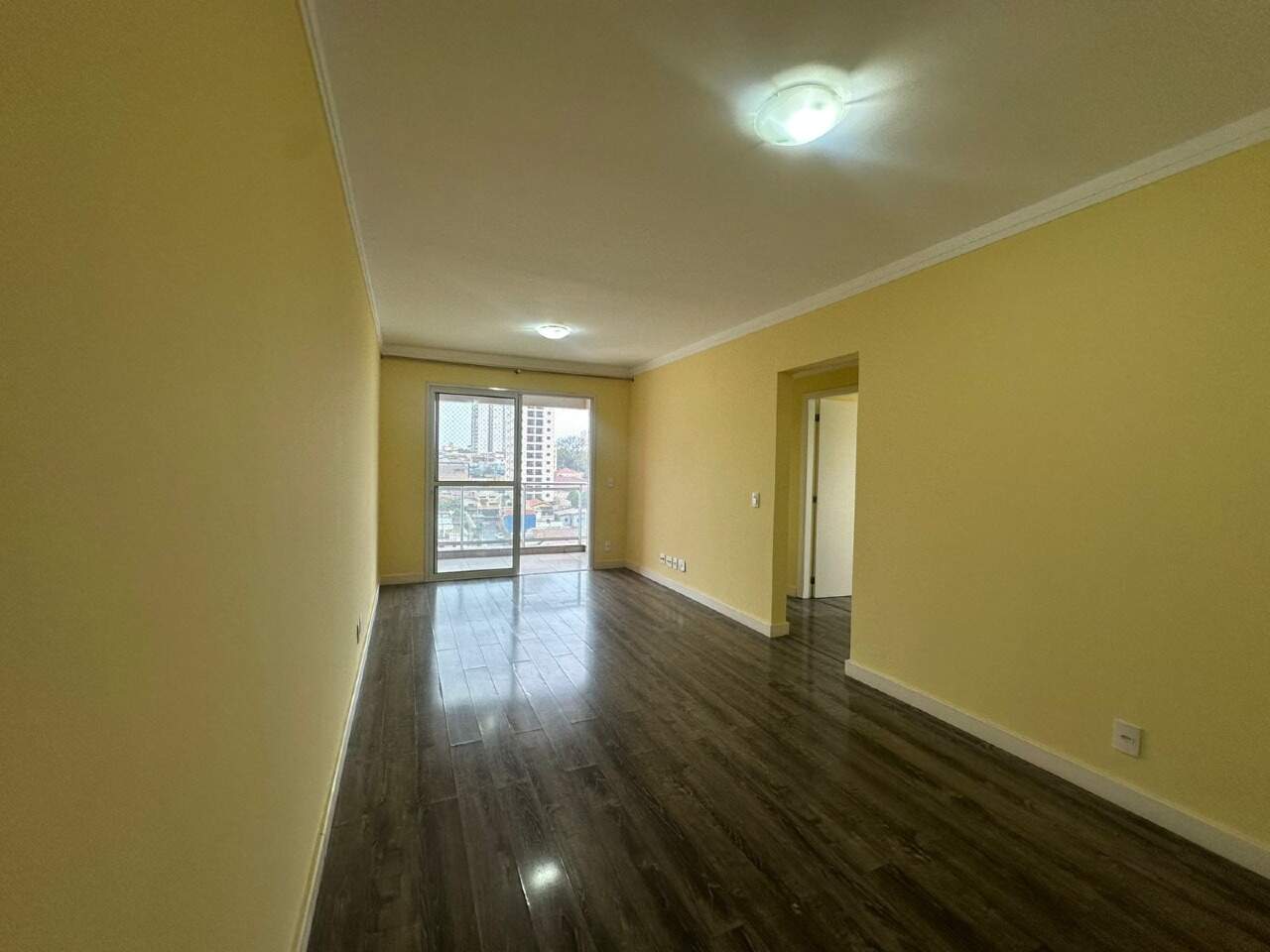 Apartamento para alugar no  Edifício Munique, 3 quartos, sendo 1 suíte, 2 vagas, no bairro Alemães em Piracicaba - SP