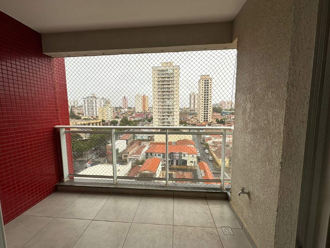 Apartamento para alugar no  Edifício Munique, 3 quartos, sendo 1 suíte, 2 vagas, no bairro Alemães em Piracicaba - SP