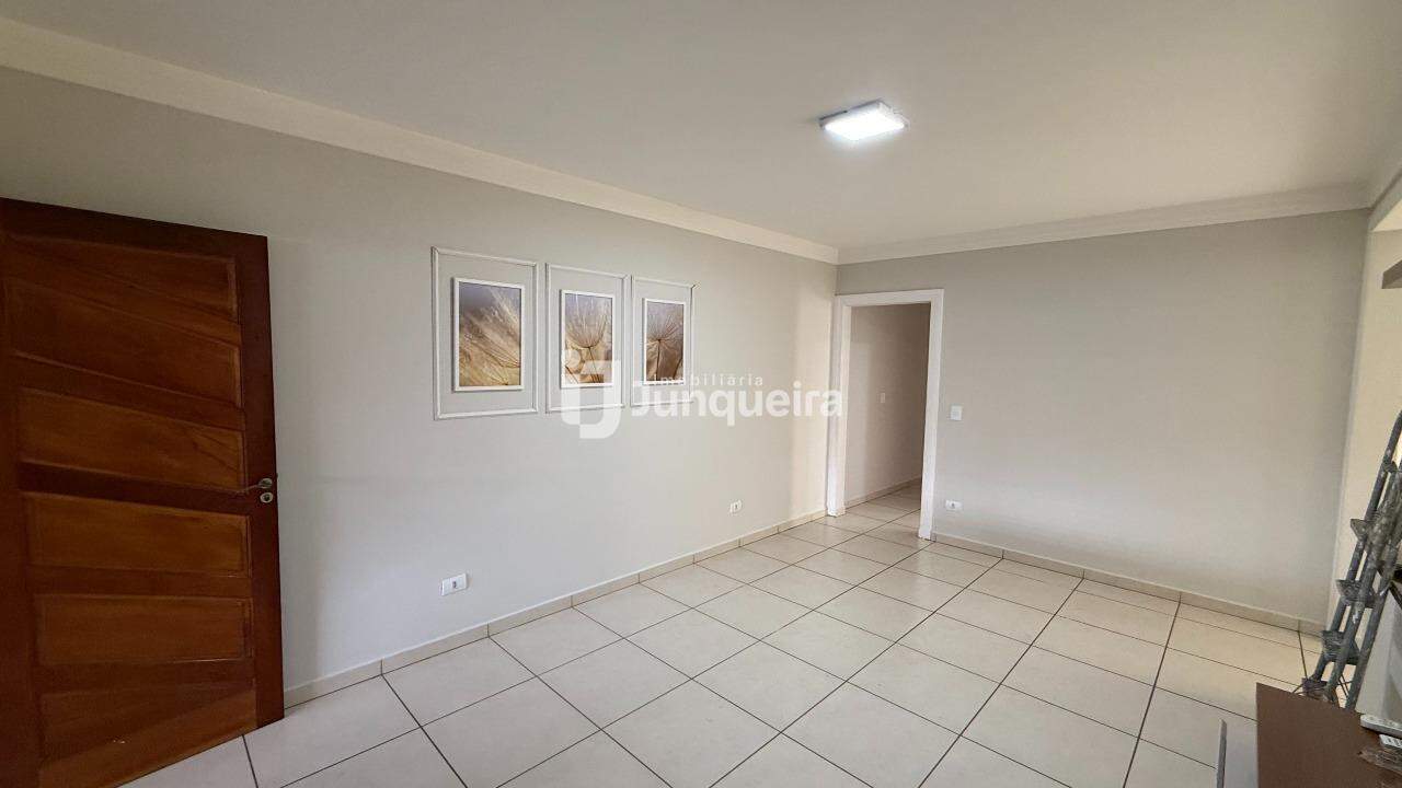 Casa para alugar, 2 quartos, sendo 1 suíte, 1 vaga, no bairro Conceição em Piracicaba - SP